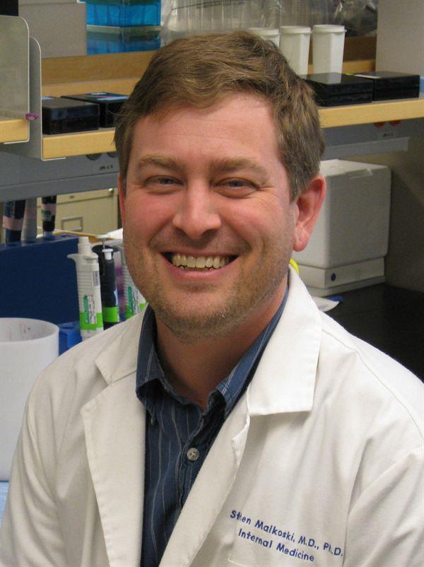 Photo of Stephen Malkoski, MD, PhD
