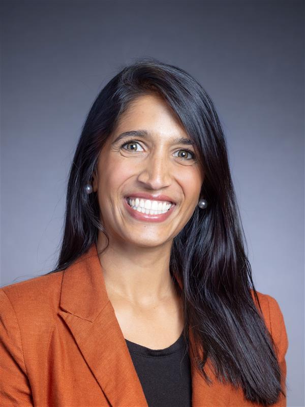 Photograph of Anna Shah,  MD